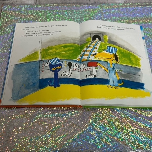 Pete the Cat: 5-Minute Bedtime Stories: Includes 12 Cozy Stories! - Picture 10 of 12